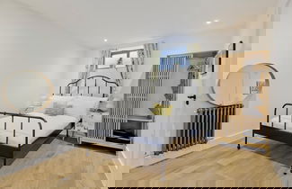 Foto 1 - Luxury one Bedroom Greenwich Studio Apartment Near Canary Wharf by Underthedoormat
