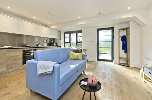 Photo 12 - Luxury one Bedroom Greenwich Studio Apartment Near Canary Wharf by Underthedoormat