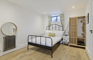 Foto 2 - Luxury one Bedroom Greenwich Studio Apartment Near Canary Wharf by Underthedoormat