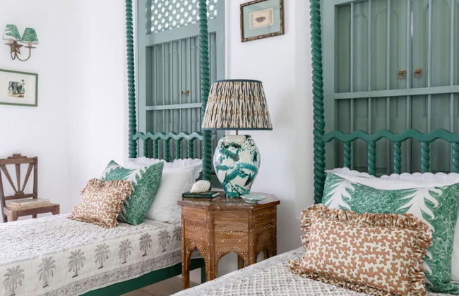 Breathtaking Villa In 02 Acres Of Tropical Walled-in Gardens - Foto 19