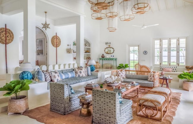 Breathtaking Villa In 02 Acres Of Tropical Walled-in Gardens - Foto 28