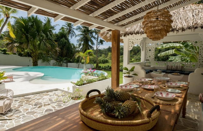 Breathtaking Villa In 02 Acres Of Tropical Walled-in Gardens - Foto 8