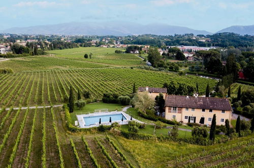 Photo 19 - Anna Farmhouse Apartment in Wine Resort in Lucca