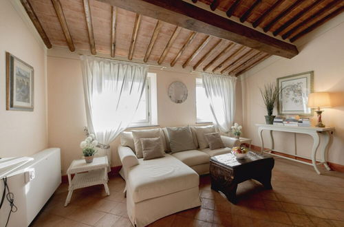 Photo 4 - Anna Farmhouse Apartment in Wine Resort in Lucca