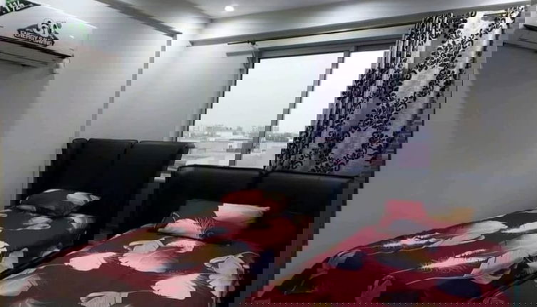 Photo 1 - Platinum Apartments