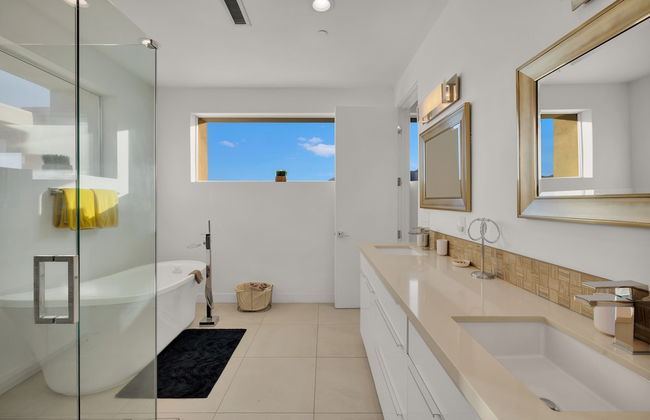 Breathtaking Luxury Villa Architectural Jewel - Foto 16