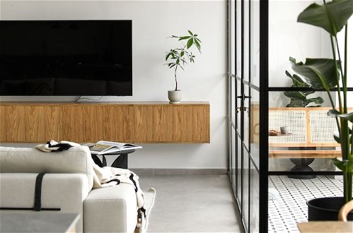 Foto 15 - Stunning 2BR Apartment in Beeri