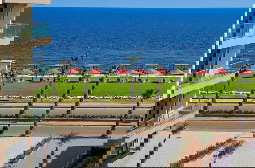 Foto 66 - Beachfront Chalet in Porto Said With Pool & Gard