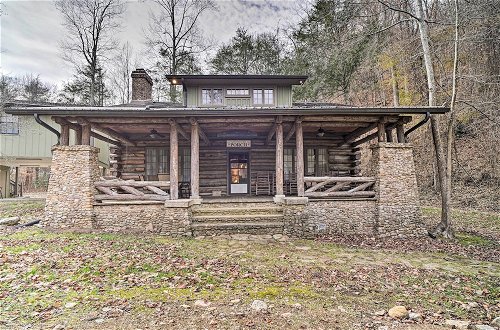 Foto 8 - Tranquil Smoky Mountain Cabin w/ Porch & Fire Pit