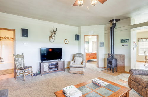 Photo 33 - Cozy Ski Cabin w/ Deck Near Taos Ski Valley