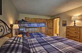 Photo 2 - Eat, Sleep, Ski! Rustic Mtn Condo: Wifi,tv, Hottub