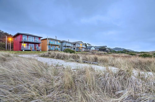 Photo 9 - Waldport Escape - Sanderling Sea Cottages, Unit 8