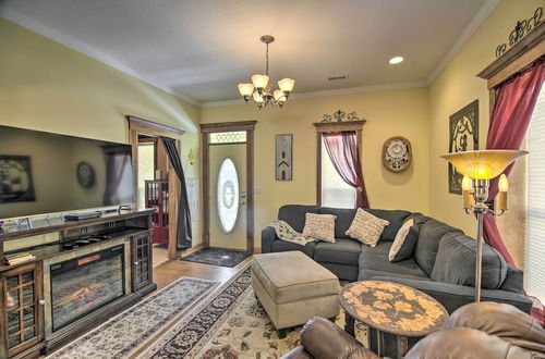 Foto 9 - Charming Loveland Home w/ Yard, Walk to Dtwn