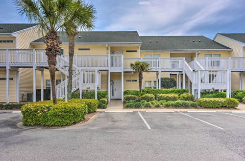 Photo 21 - Coastal Condo With Pool - Walk to Destin Beach