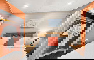 Photo 2 - Legacy Beach Suites