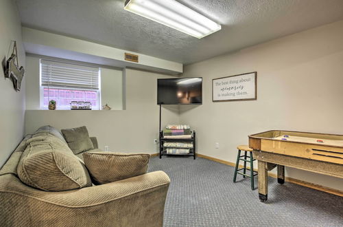 Photo 31 - Logan Road Lookout, Lincoln City Home w/ Game Room