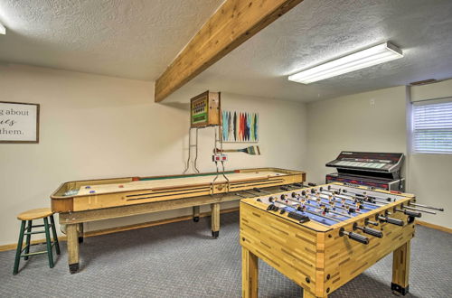 Photo 16 - Logan Road Lookout, Lincoln City Home w/ Game Room