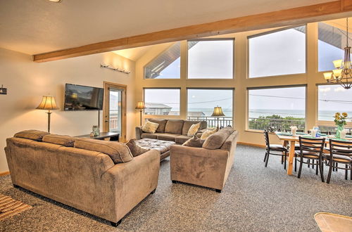 Photo 29 - Logan Road Lookout, Lincoln City Home w/ Game Room