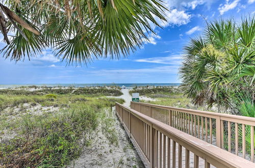 Photo 25 - Palmetto Dunes Villa w/ Views: Steps to Beach