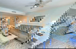 Foto 3 - Palmetto Dunes Villa w/ Views: Steps to Beach