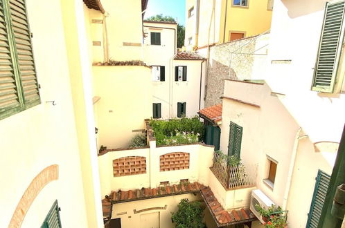 Photo 9 - Laura 50 in Firenze With 6 Bedrooms and 3 Bathrooms