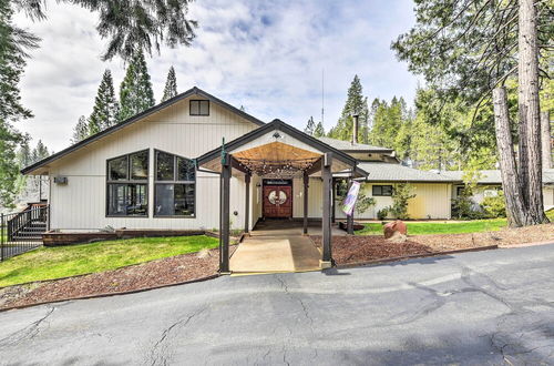 Photo 39 - Pet-friendly Blue Lake Springs Cabin w/ Fire Pit