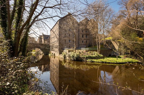 Photo 4 - 400 Attractive 2 Bedroom Apartment in Lovely Dean Village