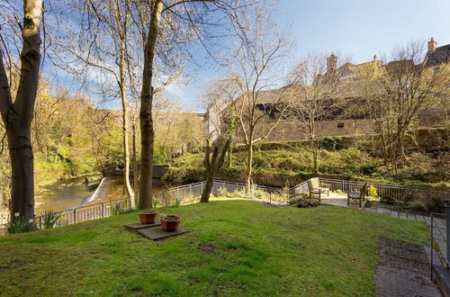 Foto 28 - 400 Attractive 2 Bedroom Apartment in Lovely Dean Village