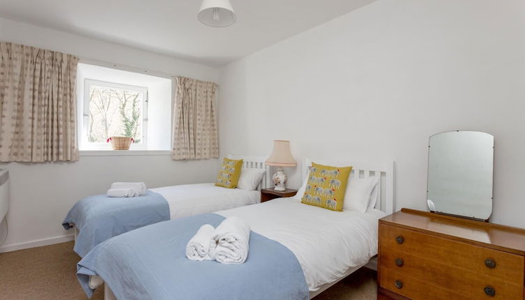 Photo 1 - 400 Attractive 2 Bedroom Apartment in Lovely Dean Village