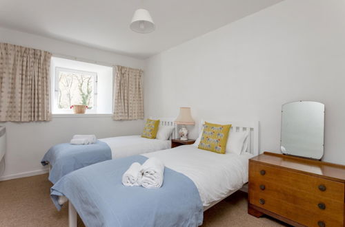 Photo 1 - 400 Attractive 2 Bedroom Apartment in Lovely Dean Village