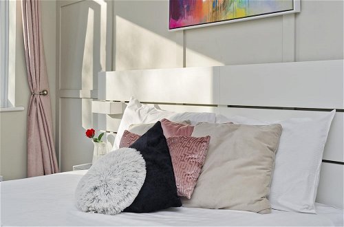 Foto 10 - Attractive two Bedroom Flat in Ealing Broadway by Underthedoormat
