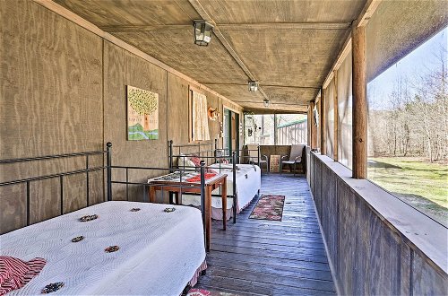 Foto 9 - Serene Cabins w/ Decks & 8 Acres on Kiamichi River