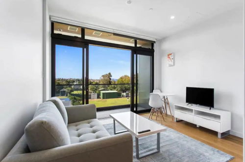 Photo 1 - Lovely Bright Apartment - Central Takapuna