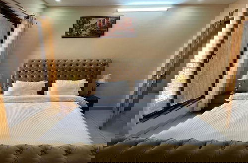 Photo 8 - Aimpire Hotel