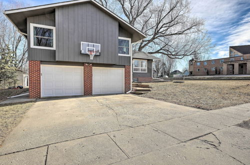 Photo 3 - Sioux Center Split-level Home w/ Game Room