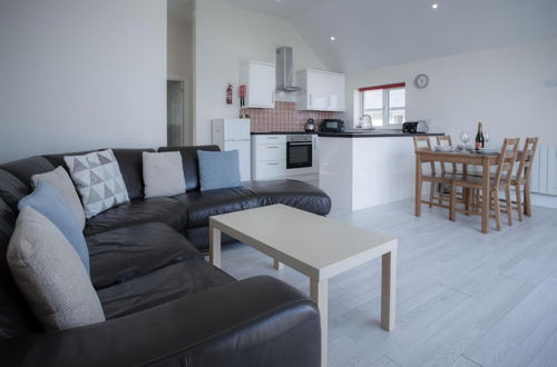 Photo 22 - Campbell - 2 Bedroom Apartment - Pendine