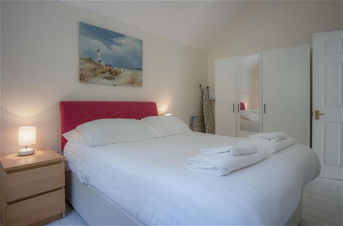 Photo 12 - Campbell - 2 Bedroom Apartment - Pendine