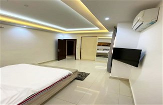 Photo 3 - Superb Apartment With Jacuzzi No019