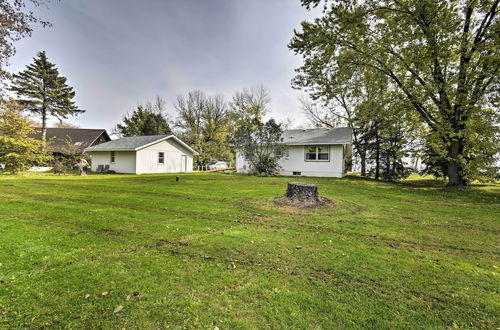 Foto 27 - Charming Neenah House w/ Porch on Lake Winnebago