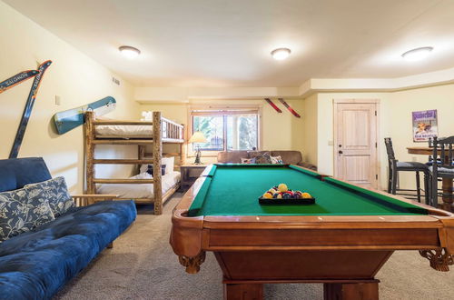 Photo 19 - Penticton Lodge by Avantstay Log Cabin Home w/ Incredible Views, Large Patio & Hot Tub