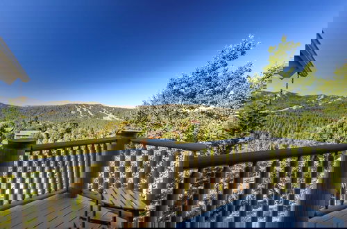 Foto 49 - Hot Tub, Game Room, Large Deck w/ Incredible View Penticton Lodge by Avantstay