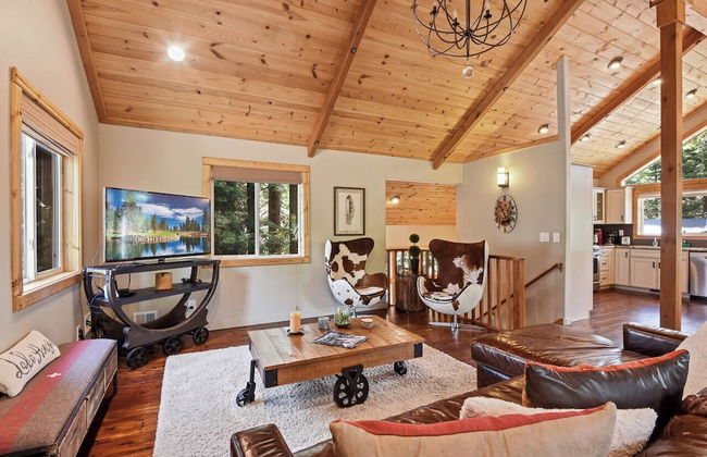 Luxury Tahoe Chalet Minutes to Dining - Foto 8