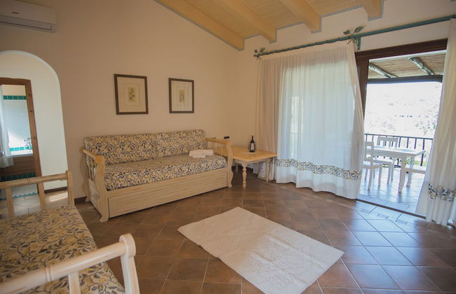 Beautiful Il Giardino Degli Oleandri one Bedroom Sleeps two Num0842 - Foto 5