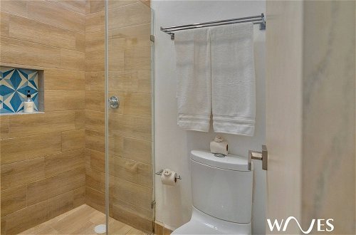 Photo 17 - 2 Br. Great Located Spacious Amazing Terrace
