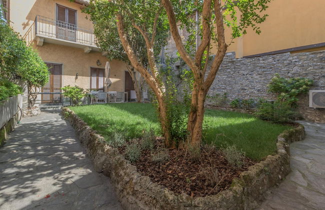 The Secret Garden in Varenna - Photo 29