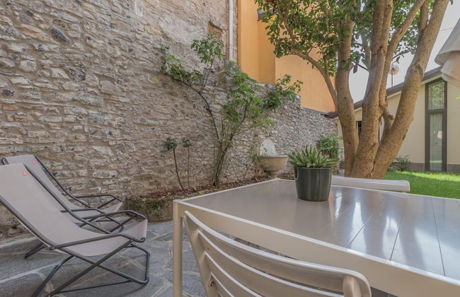 The Secret Garden in Varenna - Photo 31