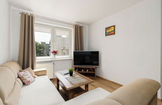 Photo 1 - Bright & Comfy Apartment by Renters