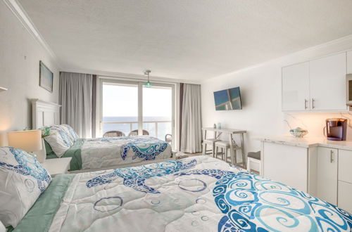 Photo 23 - Sunny Isles Beach Retreat w/ Resort Perks