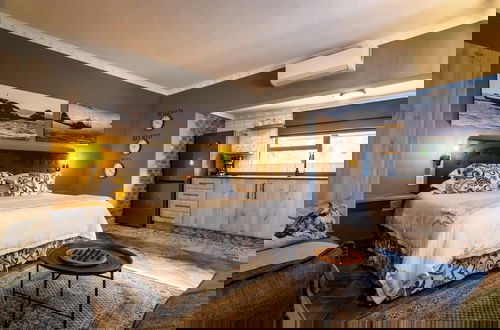 Foto 17 - Hornbill Family Suites