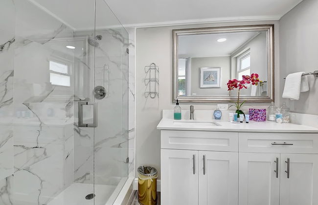 Modern and Updated Delray Beach Escape Sleeps 10! - Photo 31